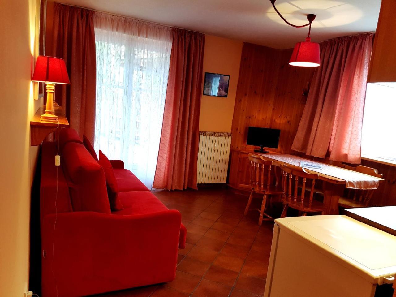 빌라바싸 Residenze Sonnenschein Casa Rossa 아파트 호텔 외부 사진